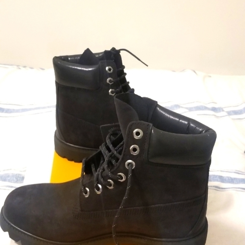Men's Timberland 6in Premium Waterproof Black Nubuck Boots "NEW" W/Box!